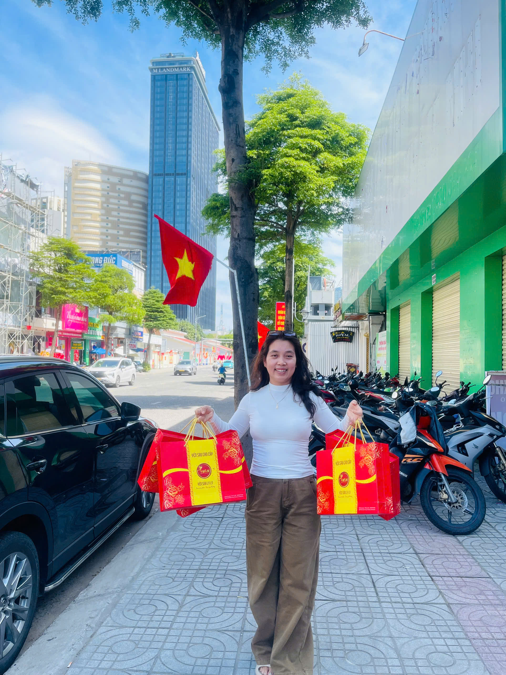 Chân yến sào chưng tươi thơm ngon dinh dưỡng Yến Sào Ly Ly